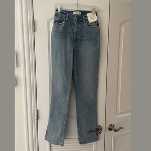 Abercrombie & Fitch 90’s Straight Ultra High Rise Jeans